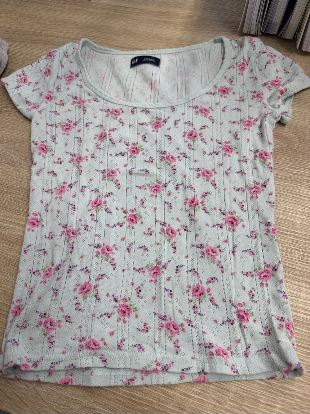 GAP Scoop Neck Short Sleeve Top in Mint Green with Pink Floral Print